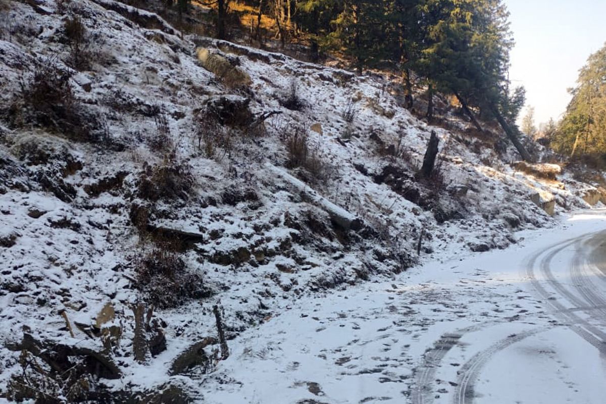 Rain, snowfall end two-month long dry spell in Himachal Pradesh
