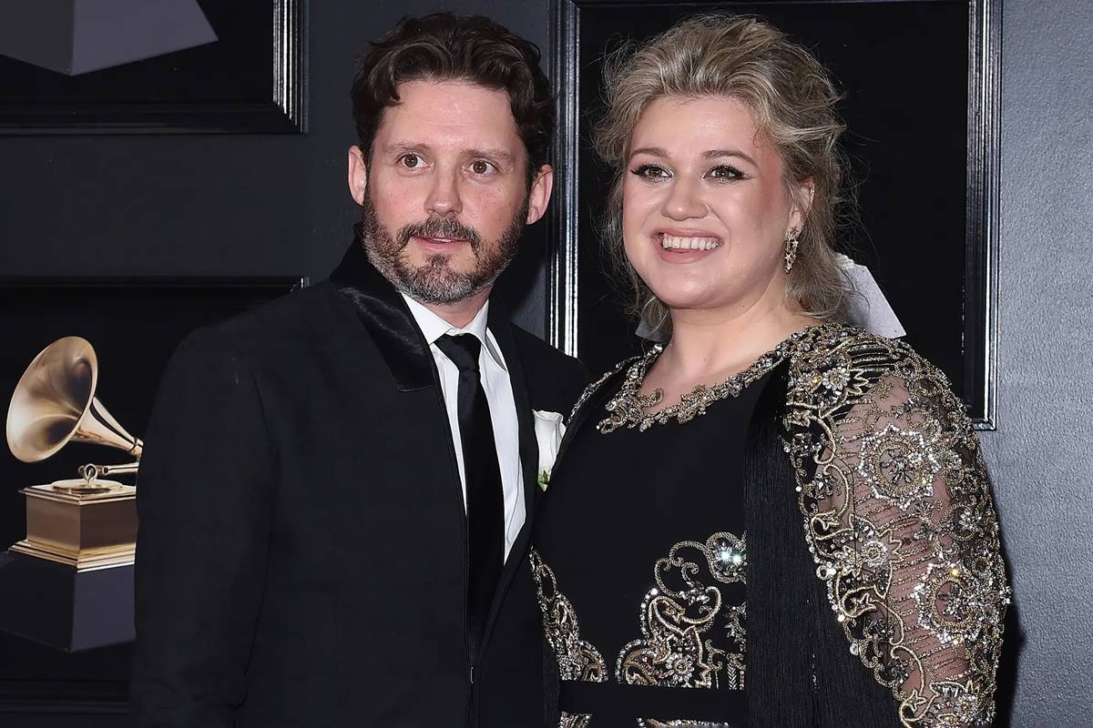 Kelly Clarkson claims ex-husband questioned her ‘The Voice’ sex appeal