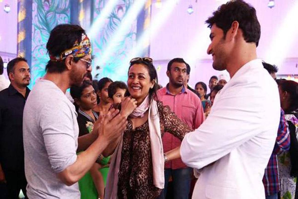 Shah Rukh cheers for Mahesh Babu’s Guntur Kaaram