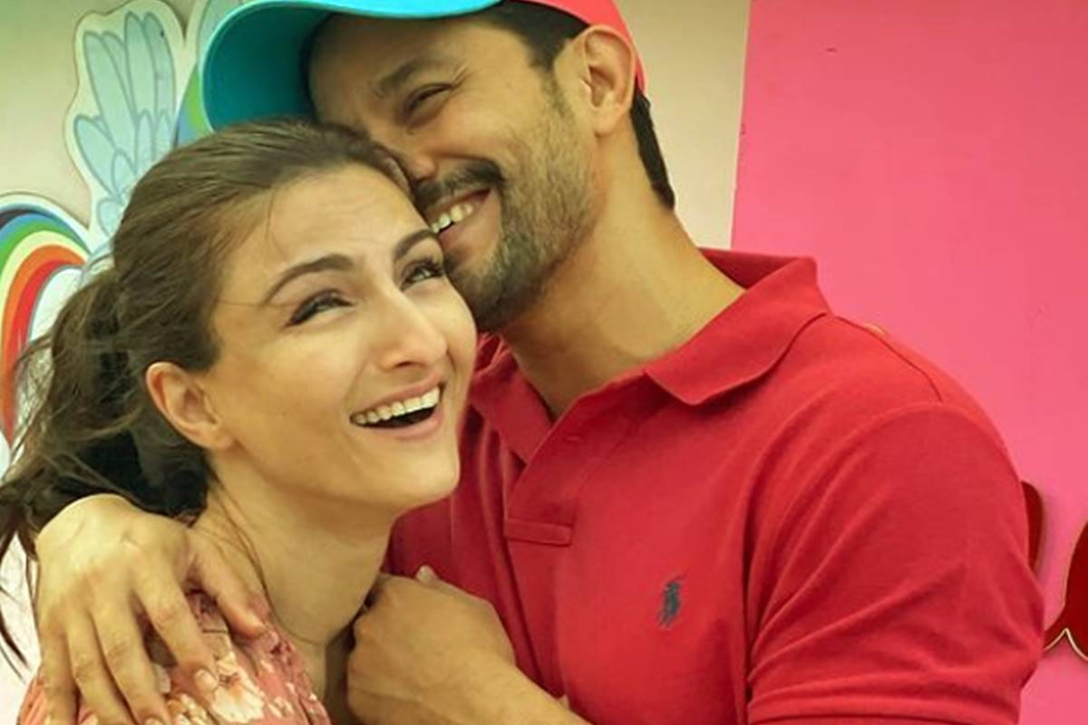 Soha Ali Khan, Kunal Kemmu mark 9th anniversary with unseen pictures