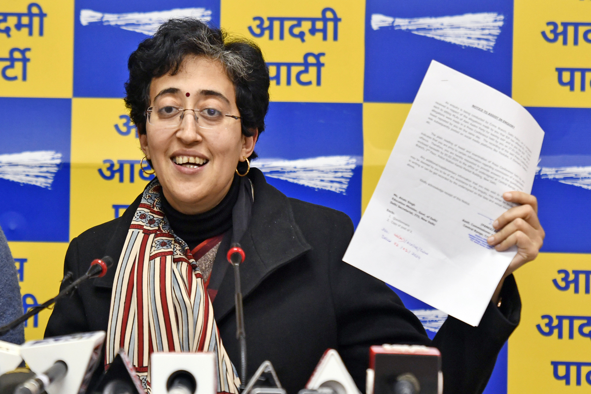 Atishi dubs Delhi Police notices as plain letters