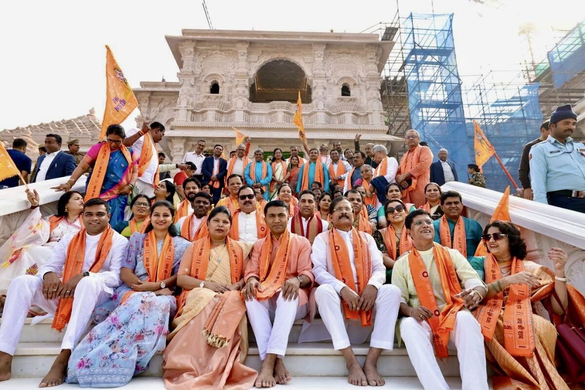 Goa ministry led by CM Pramod Sawant visits Ayodhya for Ram Lalla darshan