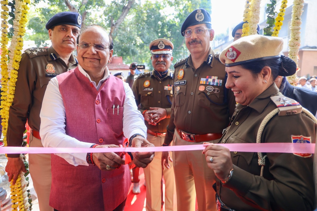Efforts on to increase strength of women in Delhi Police to 33 pc: L-G