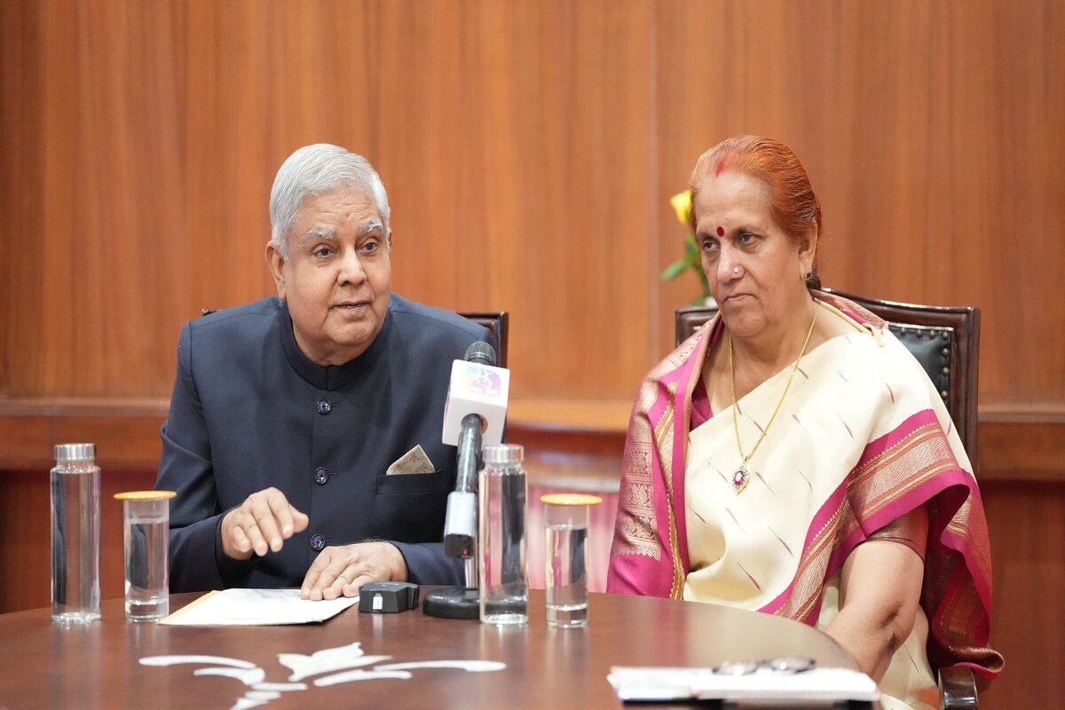VP Dhankhar interacts with members of FICCI Ladies’ Organisation