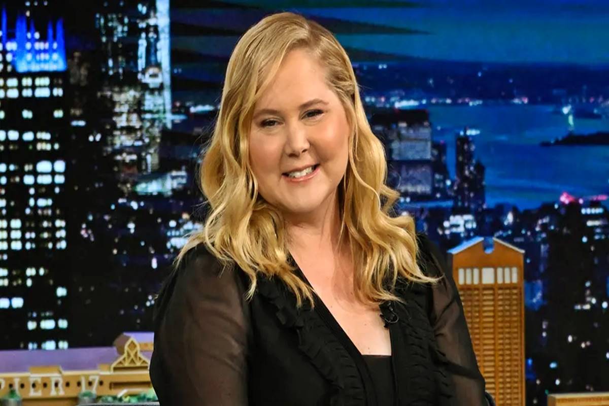 Amy Schumer reveals Cushing’s syndrome diagnosis amid appearance criticism