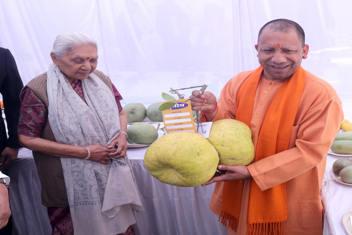 Double engine govt providing opportunities for farmers to progress in every circumstance: CM Yogi