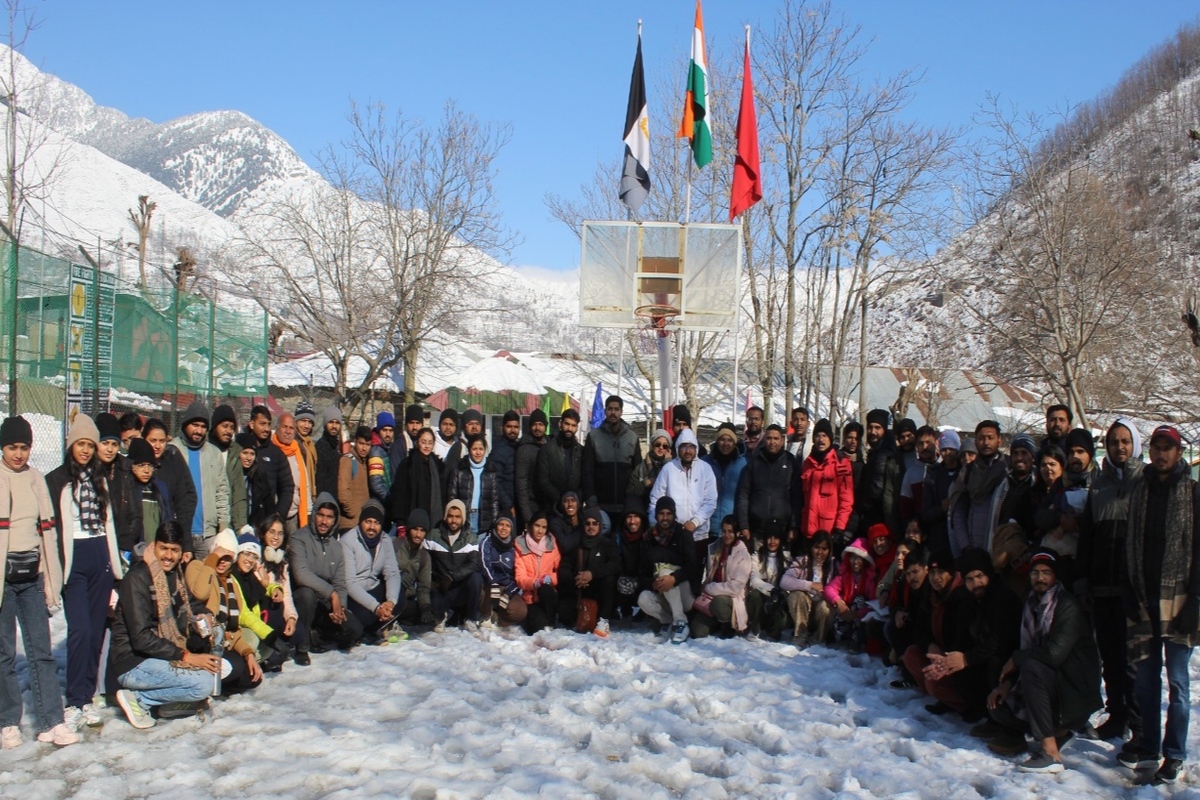 Army rescues Rajasthan students stranded in J&K due to snow, landslides
