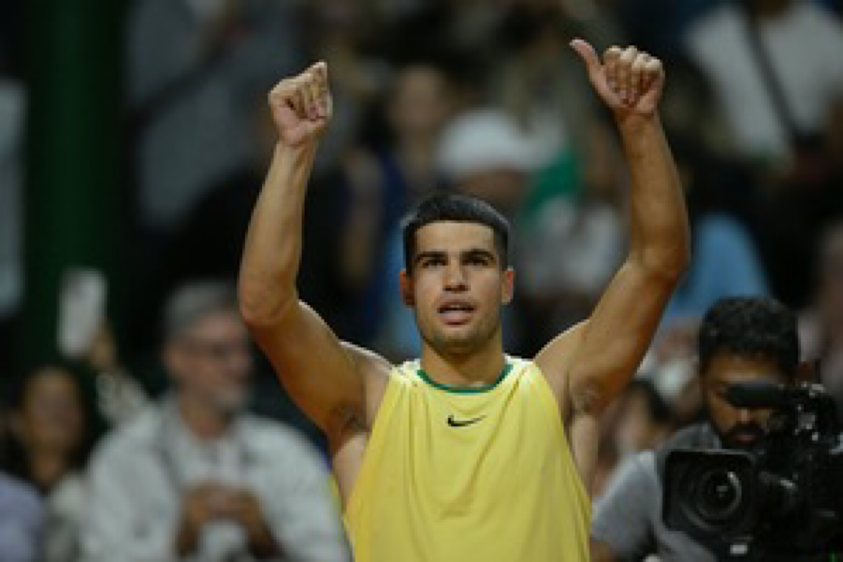Alcaraz makes winning clay return, reaches Argentina Open quarterfinal