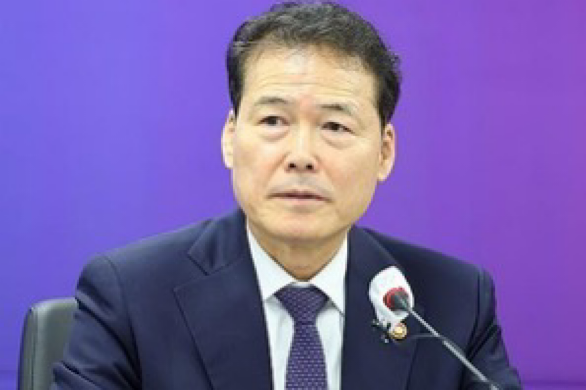 N.Korea’s removal of unification references could cause ideological confusion: Minister