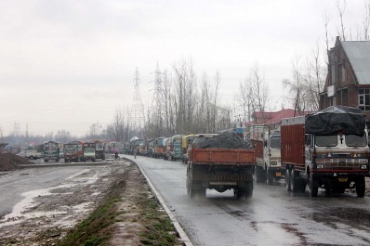 Traffic restored fully on Srinagar-Jammu highway
