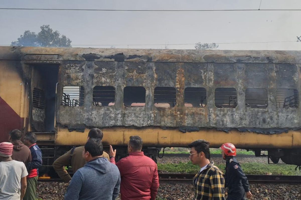 Fire breaks out in empty coach at Patel Nagar railway station