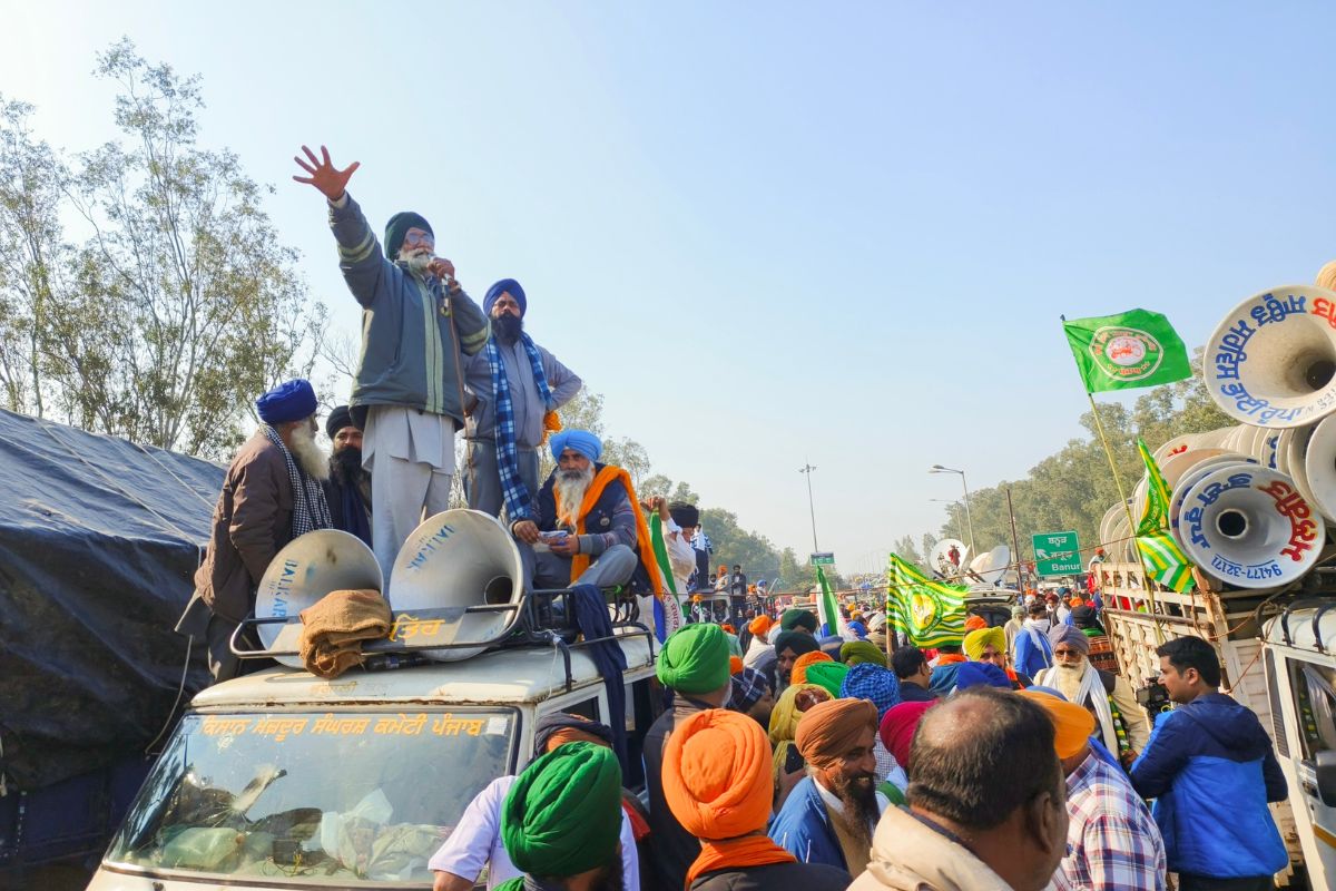Farmers halt ‘Dilli Chalo’ march for two days, condemn Centre’s action against protestors