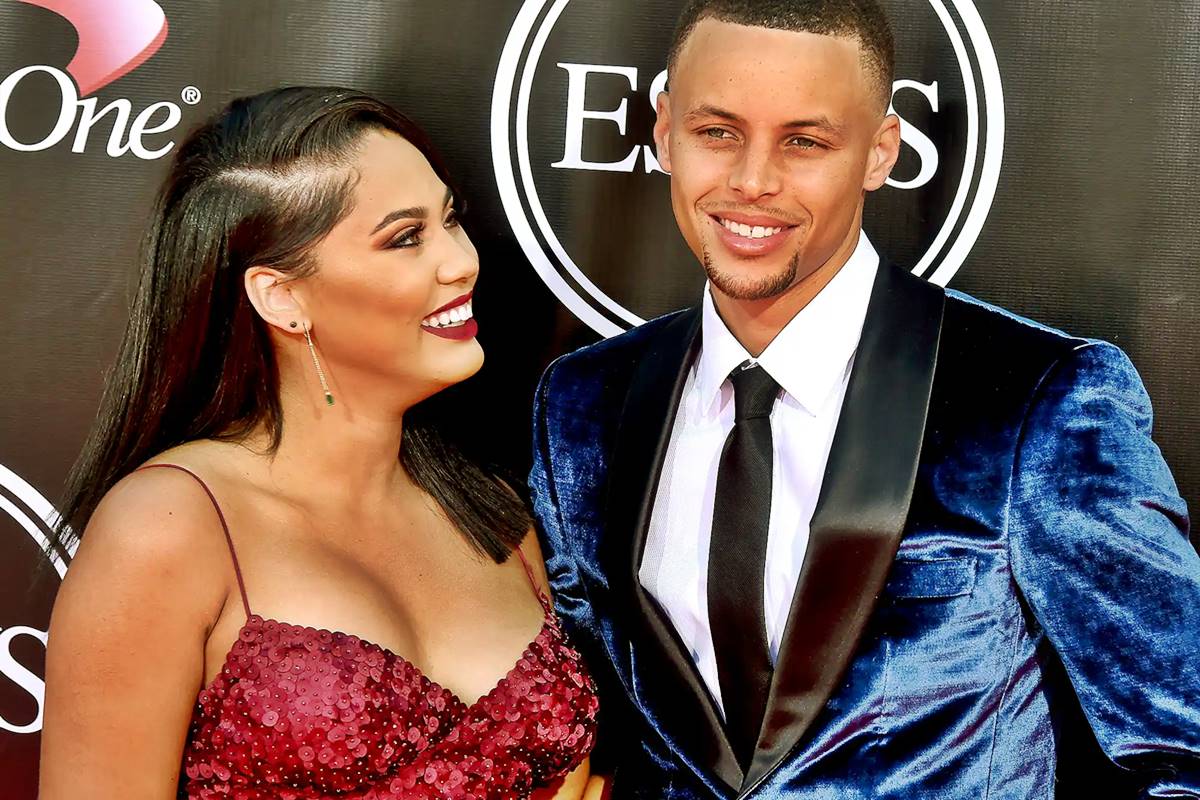 Stephen and Ayesha Curry expecting fourth child
