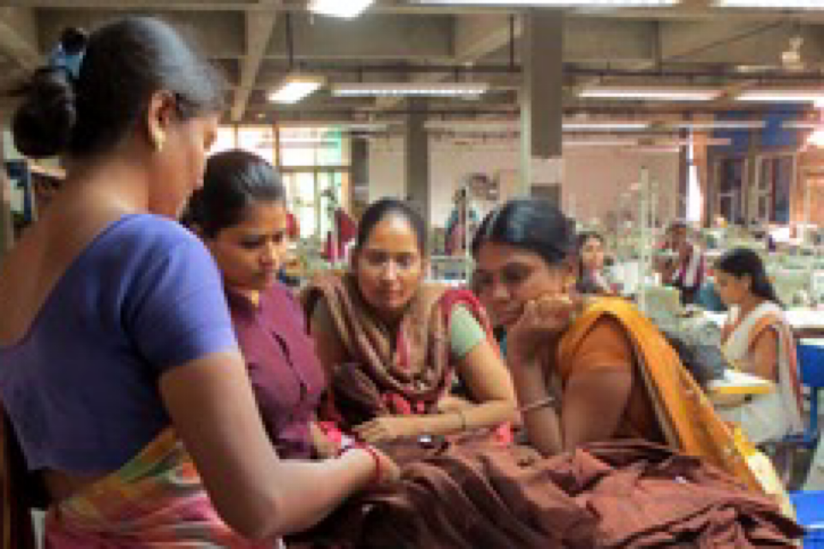Indian women turn smart investors, beat men in SIP investments: Report