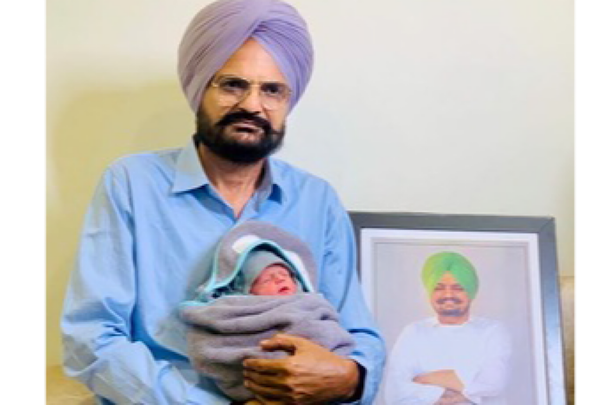 Sidhu Moose Wala’s parents have a baby boy; father thanks well-wishers