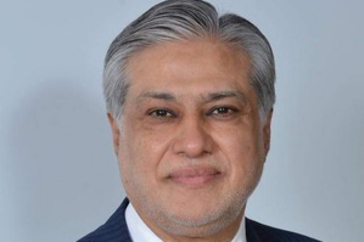 Pakistan ‘seriously’ considering reviving trade with India: FM Ishaq Dar