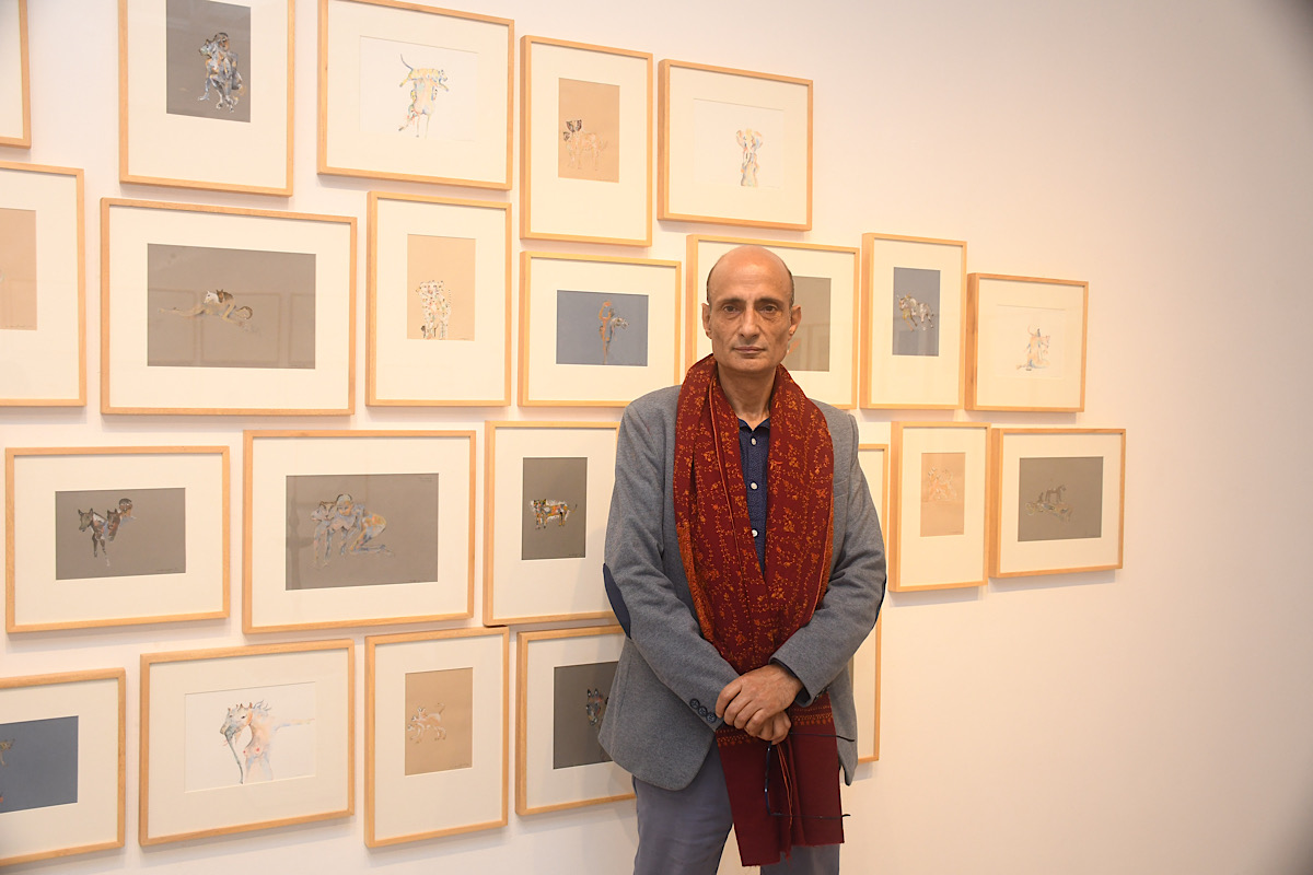My art is my therapy, says artist Neeraj Bakshi