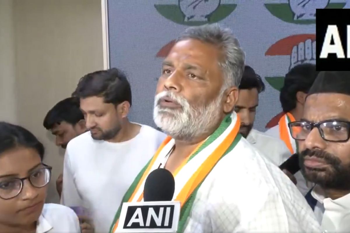 Pappu Yadav joins Cong ahead of LS polls