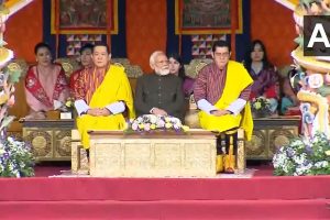 Special welcome for PM Modi in Bhutan, youngsters perform garba
