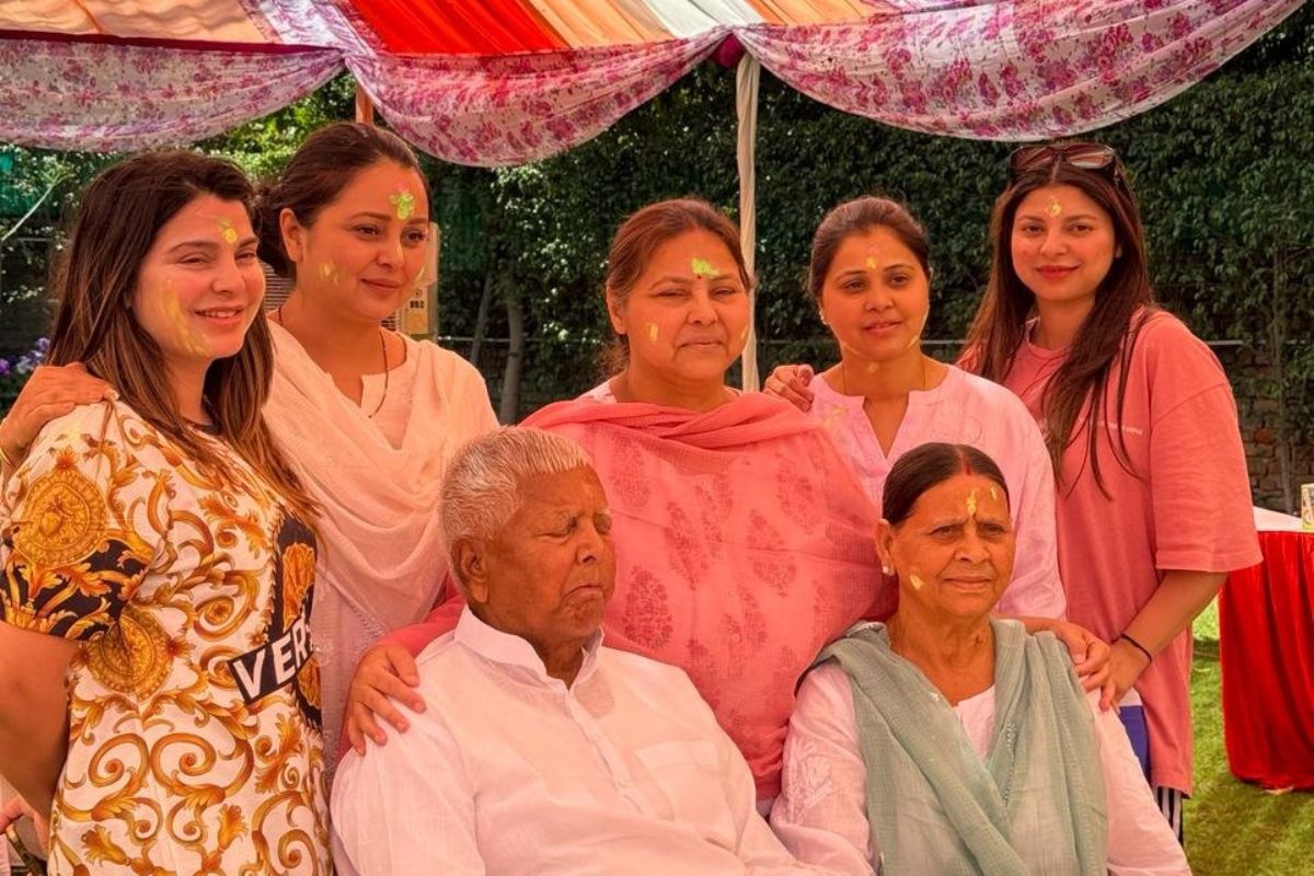 RJD leader Lalu Yadav celebrates Holi with his wife Rabri Devi and daughters Rohini Acharya, Misa Bharti