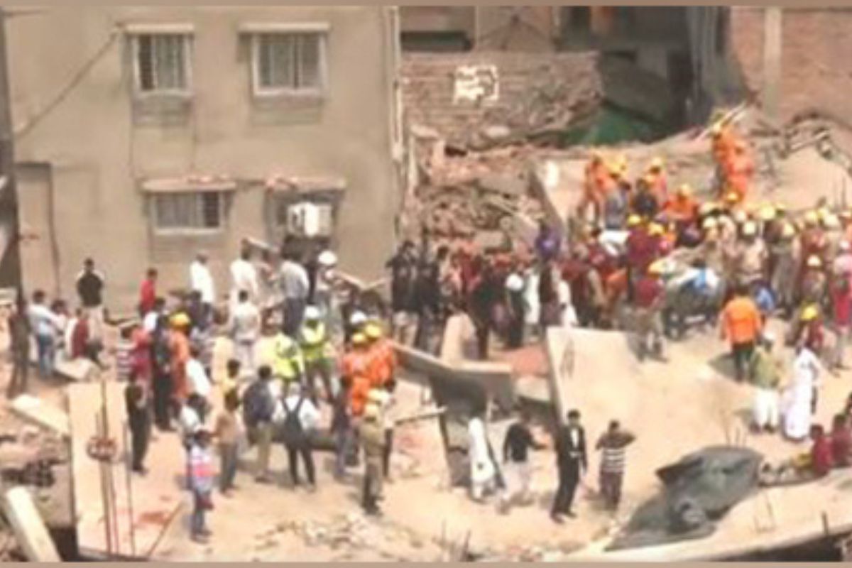 Kolkata building collapse: 8 brought-dead to SSKM Hospital morgue, injured undergoing treatment