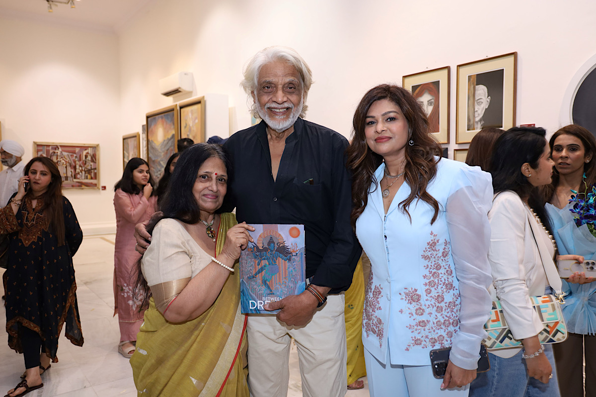 Muzaffar Ali inaugurates Poonam Bhatnagar’s art exhibition in Delhi