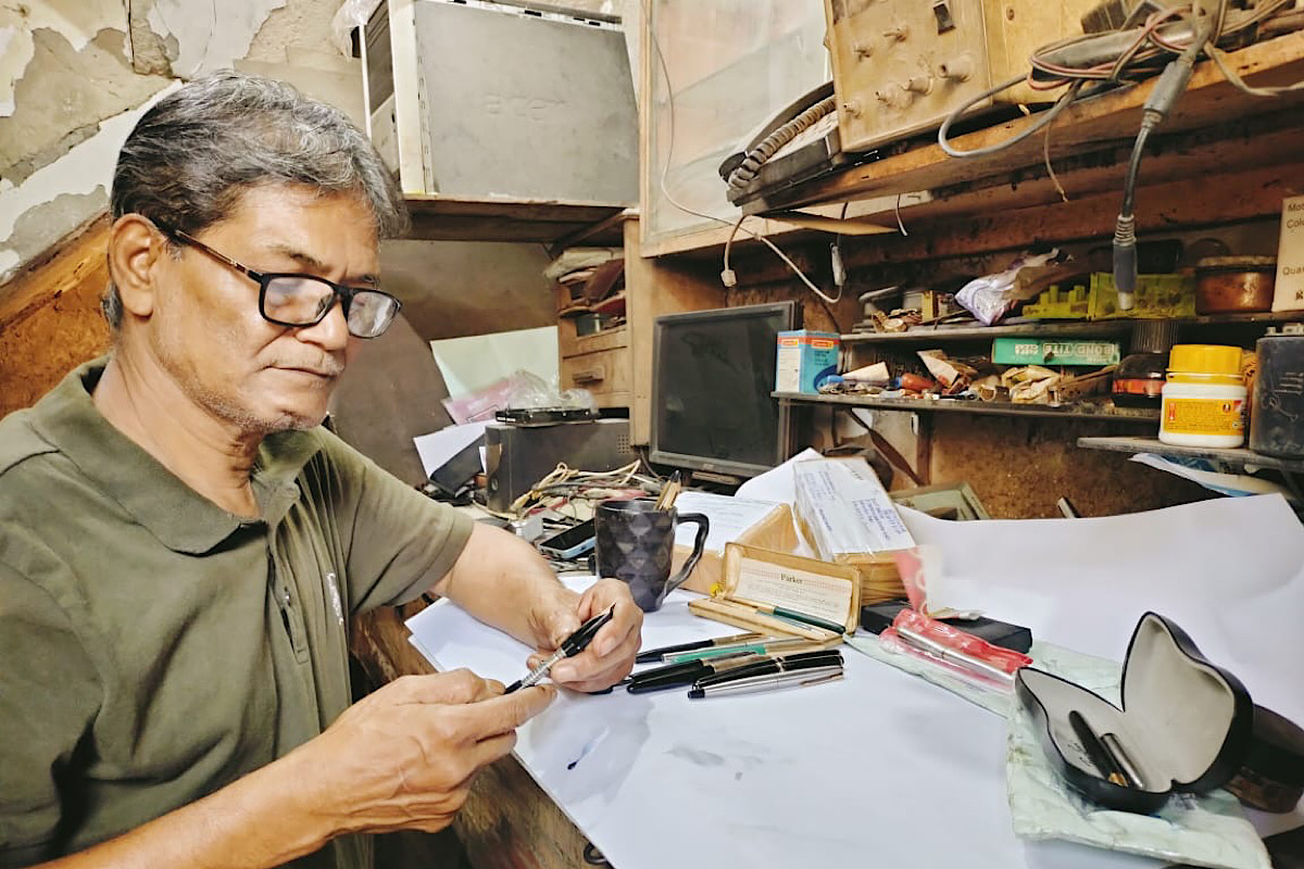 Bengalis’ love-affair with fountain pen makes a comeback