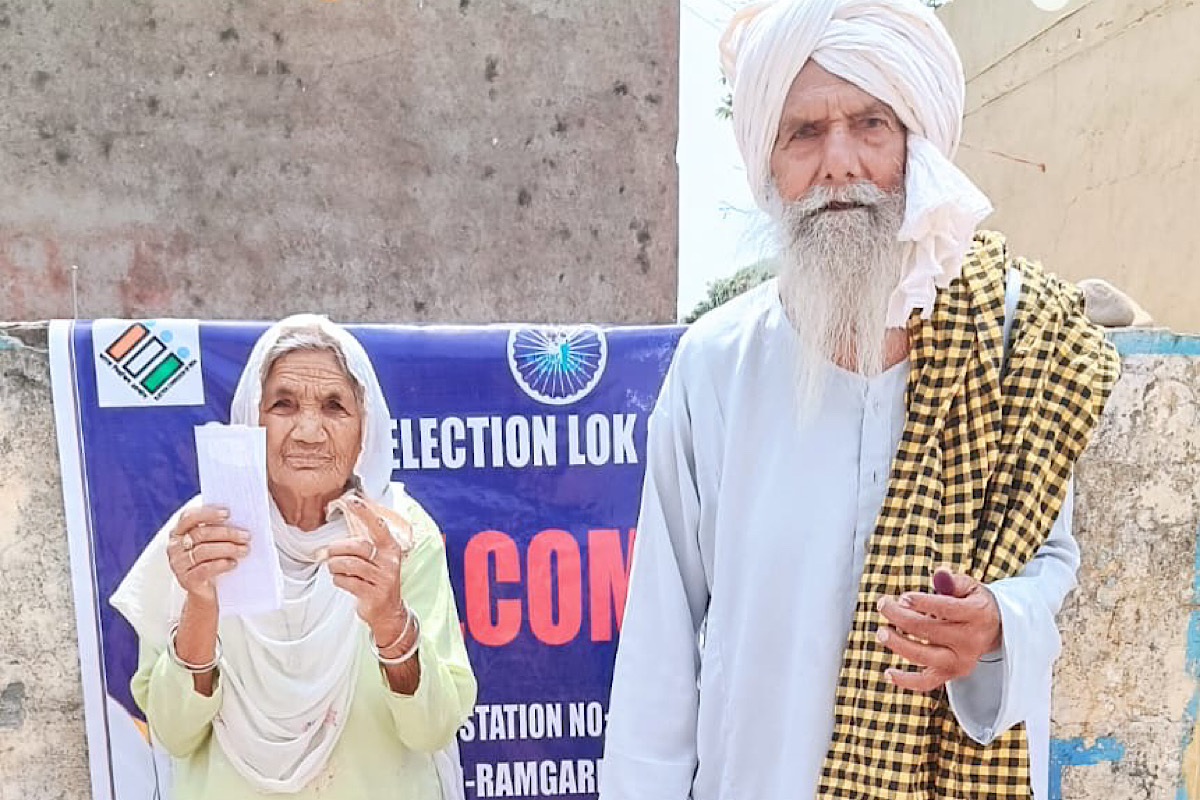 Enthusiasm among elderly, first time voters in Jammu LS seat, 42.88 % voting till 1pm