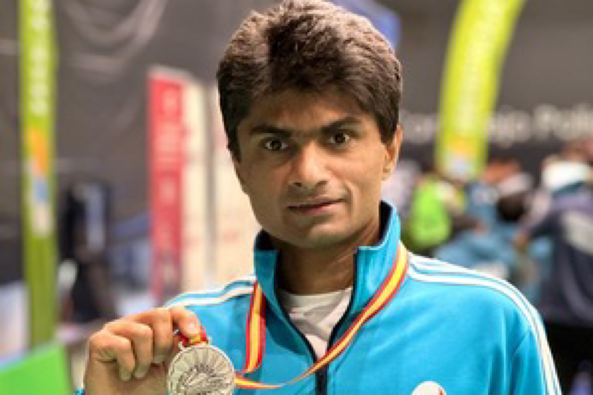 IAS officer Suhas LY bags silver in Spanish Para Badminton International