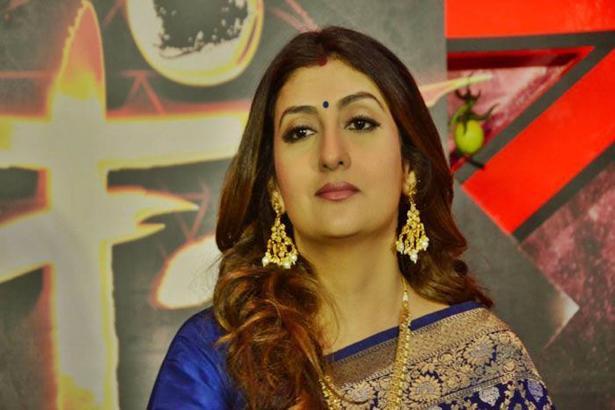 Juhi Parmar embraces contrast between on-screen and real-life parenting