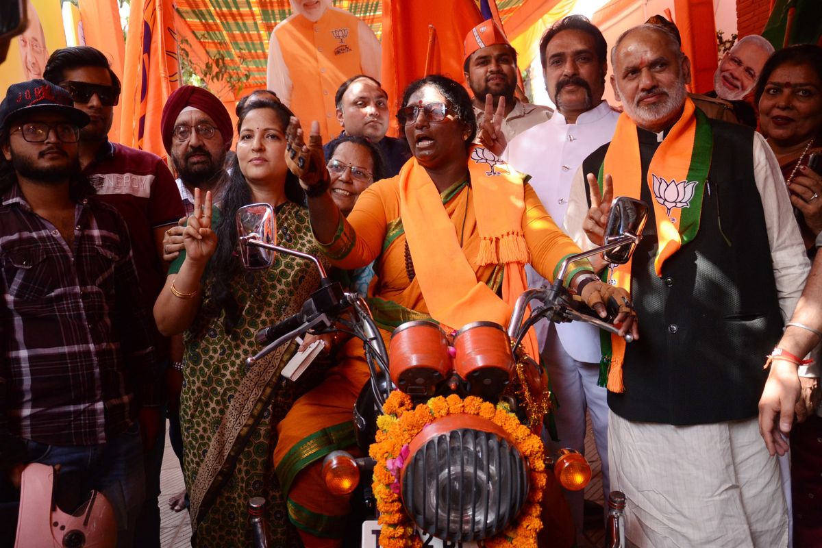Riding with aim of ‘Vote for Modi, Vote for Nation’, Bullet Rani reaches Delhi