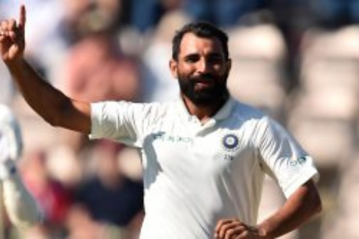 Cricketer Shami praises PM Modi after voting in Amroha
