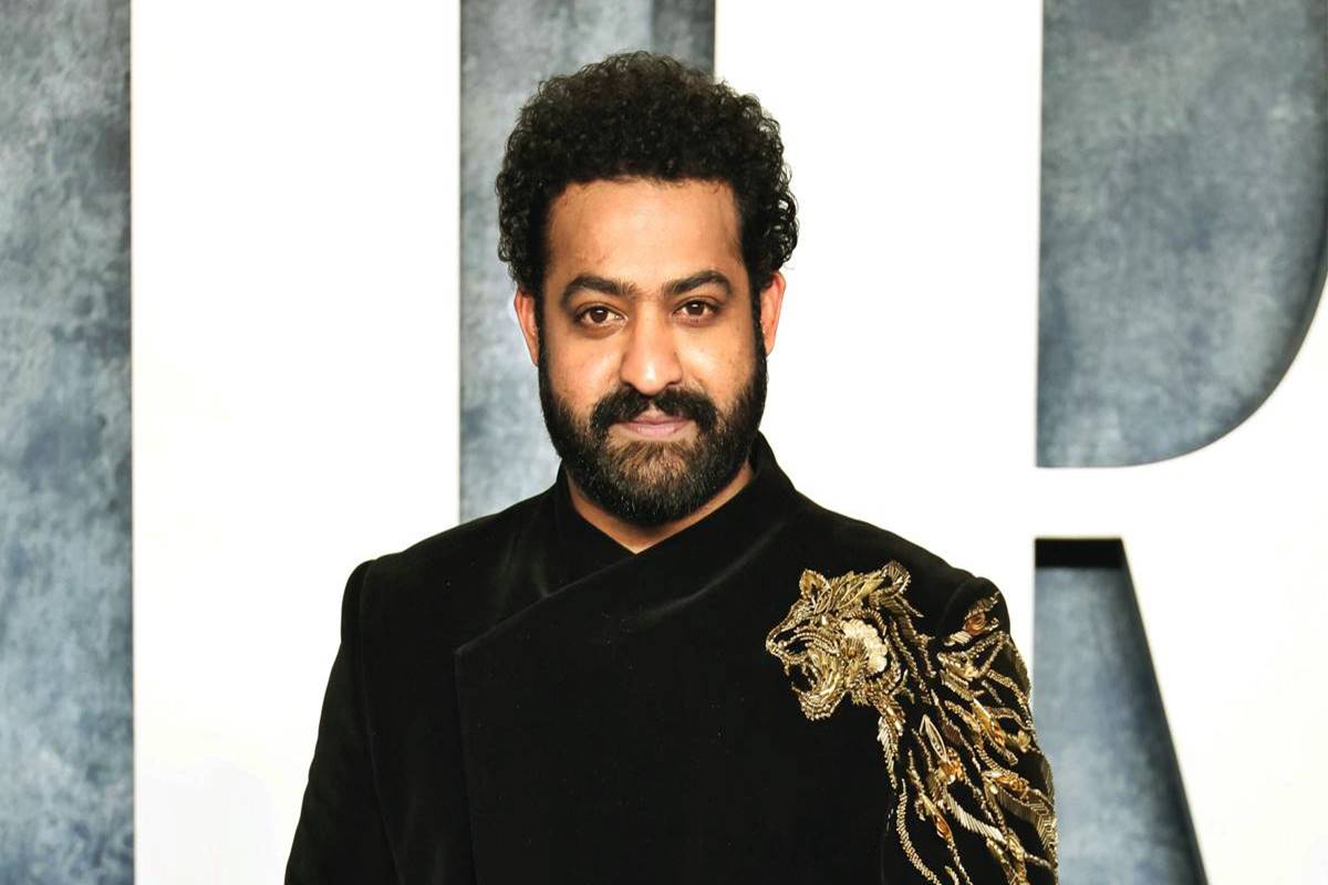 NTR Jr bonds with Bollywood stars over casual dinner