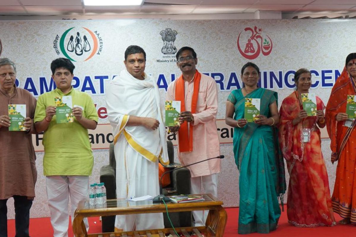 Patanjali Yogpeeth organises yoga and agriculture training camp
