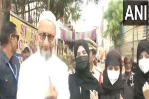 “We should always take our opponent seriously”: AIMIM chief Owaisi after casting his vote in Hyderabad