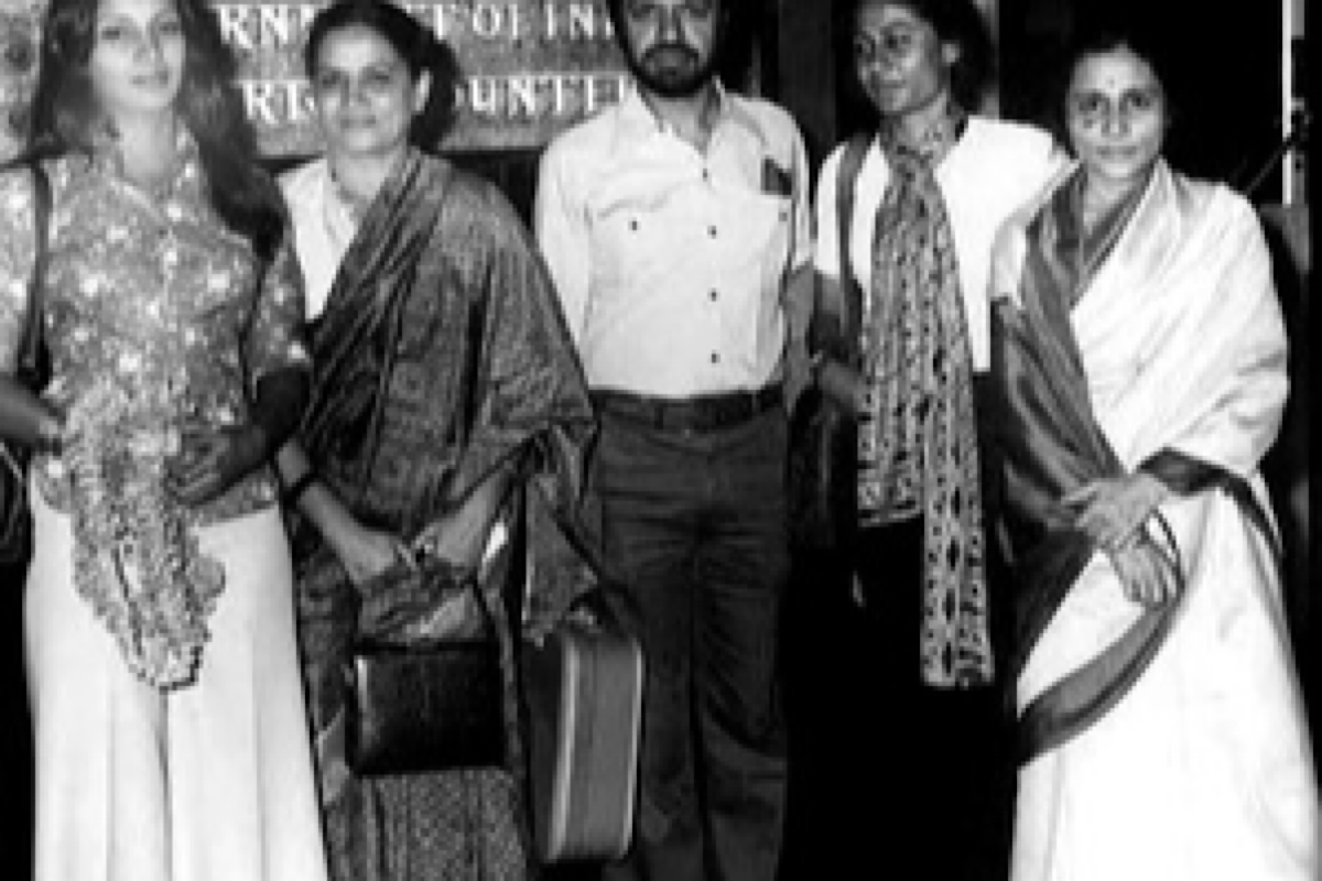 When Benegal went to Cannes with Shabana and Smita – and their mothers