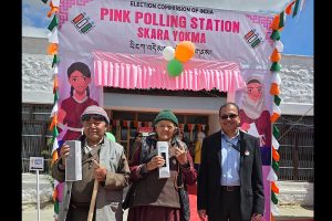 Brisk polling for Baramulla LS seat, Ladakh also witnesses enthusiasm