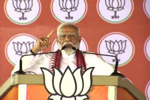 Cong siding with terror outfits for vote bank: PM Modi
