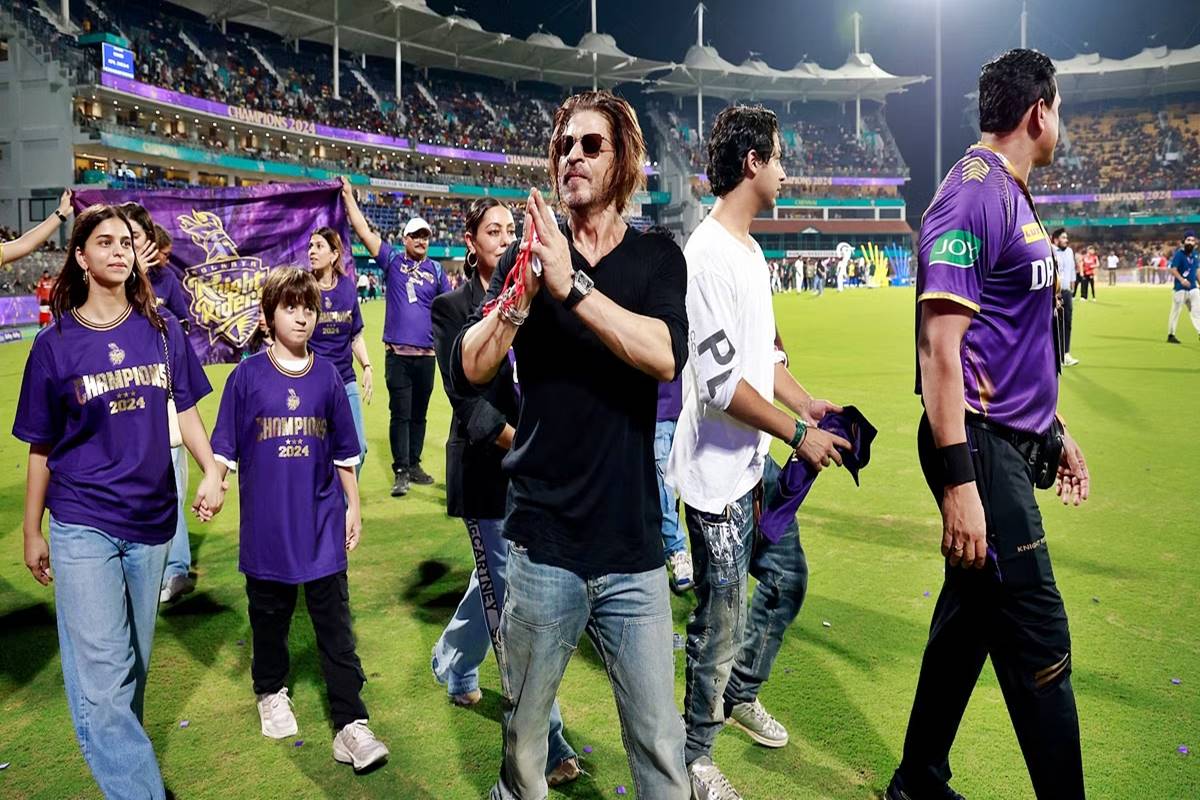 Shah Rukh Khan Celebrates KKR s IPL Victory With Family The Statesman