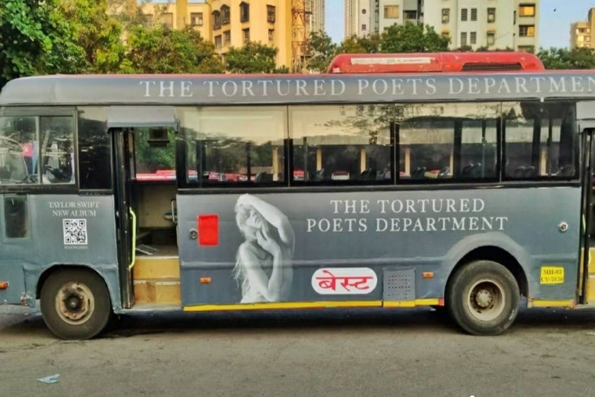 Taylor Swift's album cover in Mumbai bus