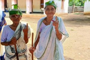 LS polls: 39 per cent voter turnout till 1 PM, West Bengal records highest polling