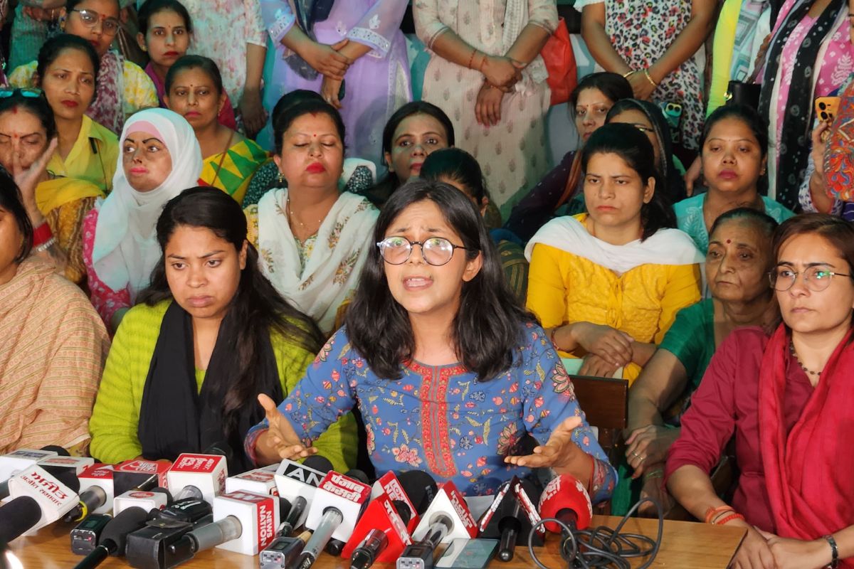 Swati Maliwal demands revocation of LG’s order sacking DCW’s contractual staff