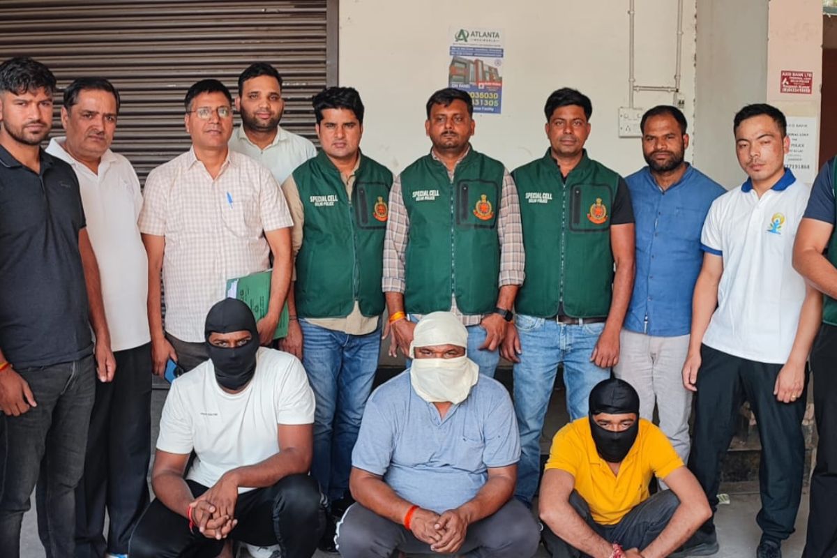 Police busts interstate drug network, unearth factory in Delhi