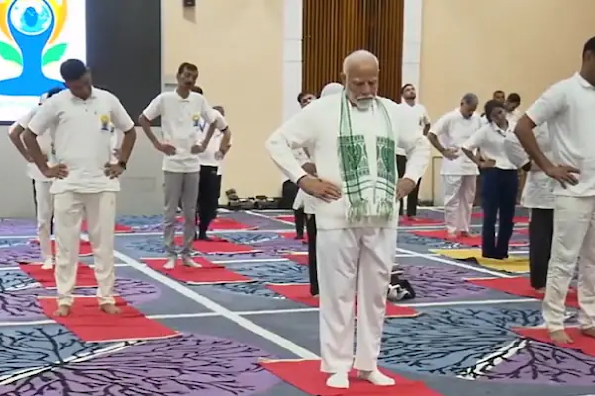 “World seeing new Yoga economy going forward”: PM Modi in Srinagar on 10th International Day of Yoga