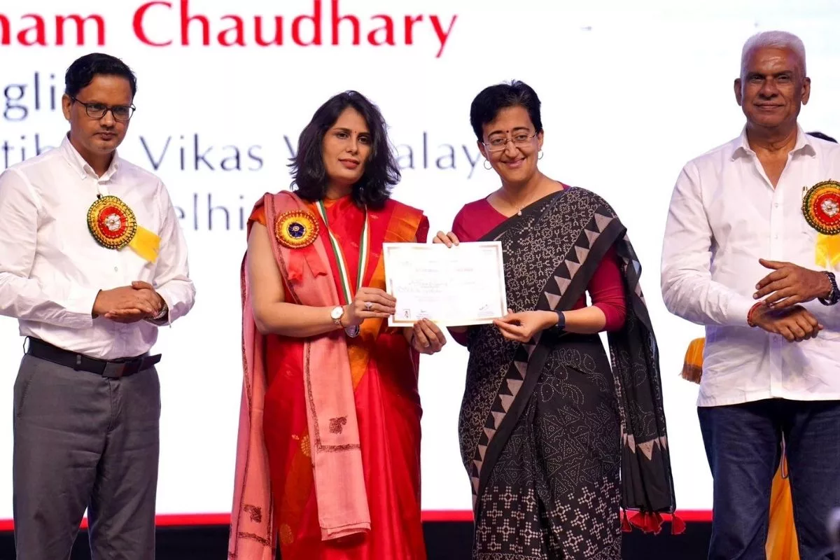 Atishi honours 118 teachers with State Teachers Award