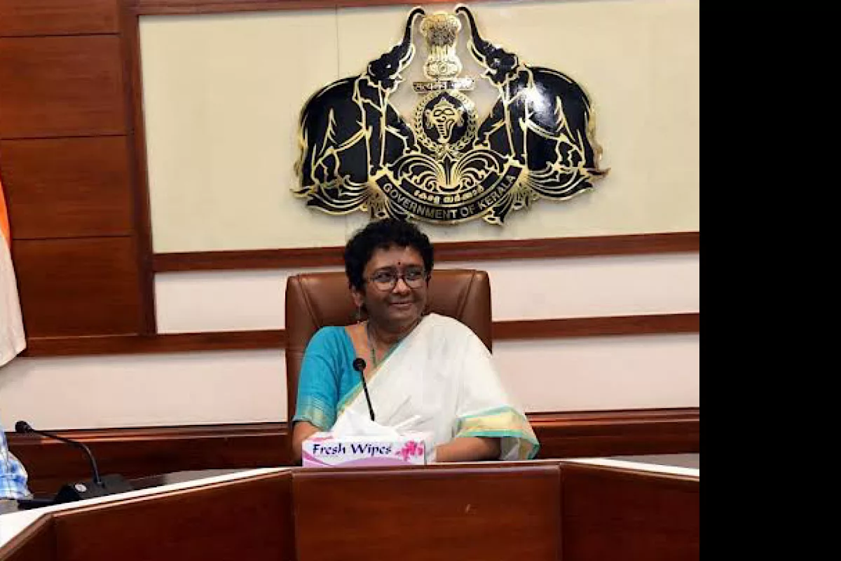 Suspended IAS officer sends notice to Kerala chief secy over non-action on complaint