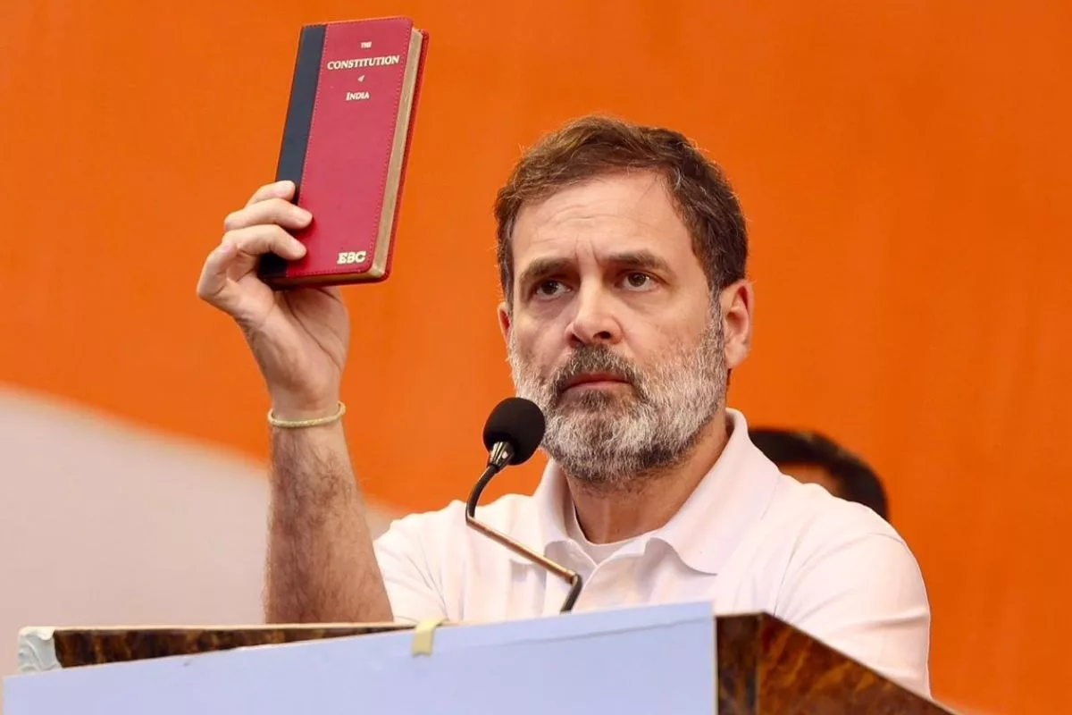 Kejriwal, Modi make hollow promises; only Cong honors its words: Rahul