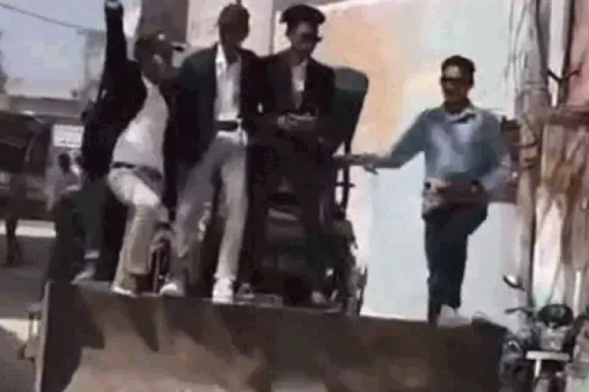 Chhattisgarh Education Department under fire for students’ risky farewell stunts