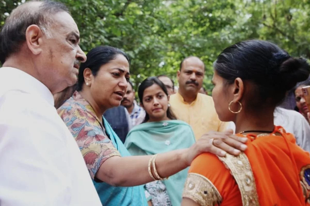 Delhi CM announces Rs 10 lakh ex gratia for three killed in Anand Vihar fire