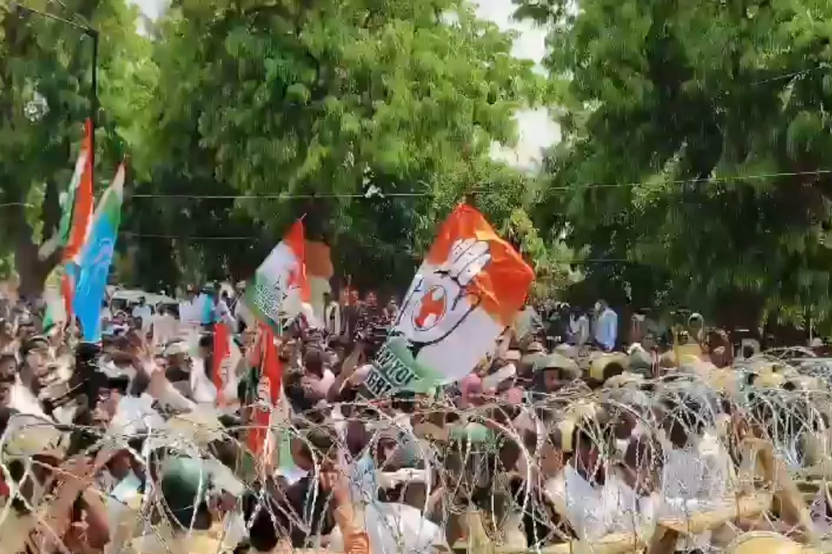 Odisha Cong protest against MLAs suspension turns violent